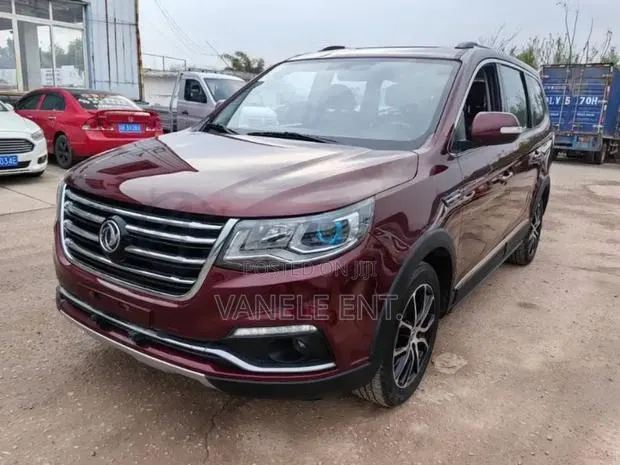 Dongfeng Fengxing Joyear 2016 Red · Photo 1