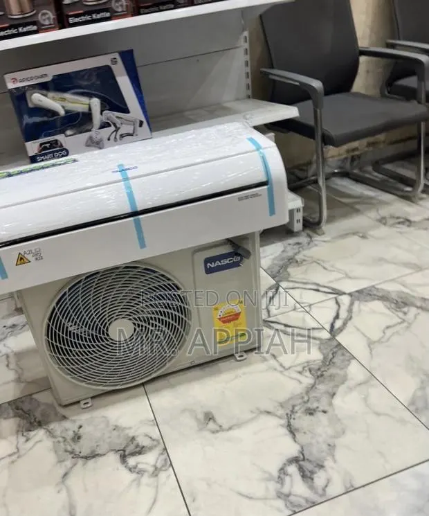 Low Energy Consumption Nasco 1.5hp Ac With Remote · Photo 1