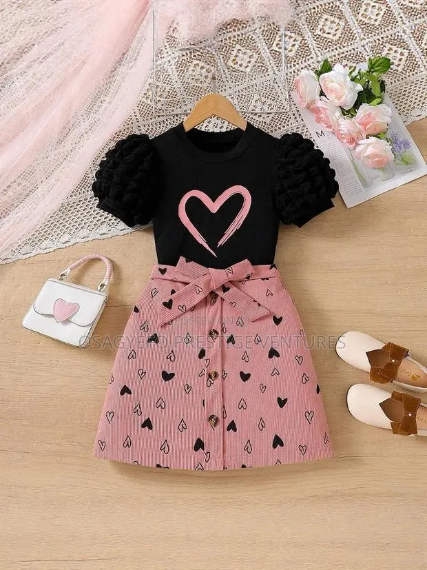 Girls' Heart Print Puff Sleeve Top Skirt Set · Photo 1