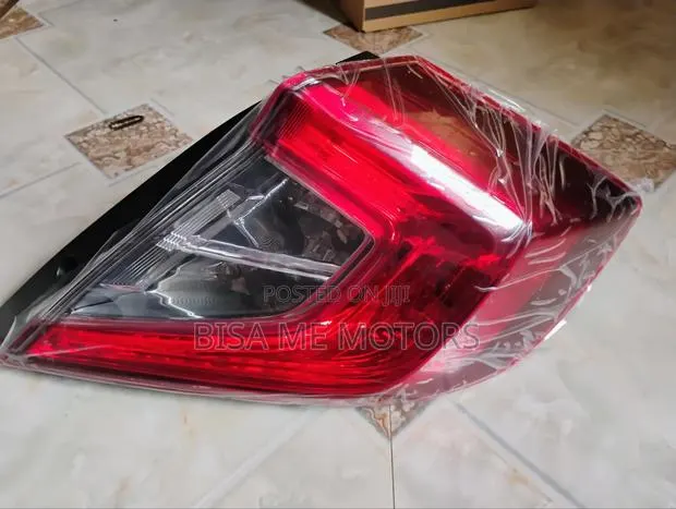 Honda Civic 2016/2017/2018/2019/2020 Taillight · Photo 1
