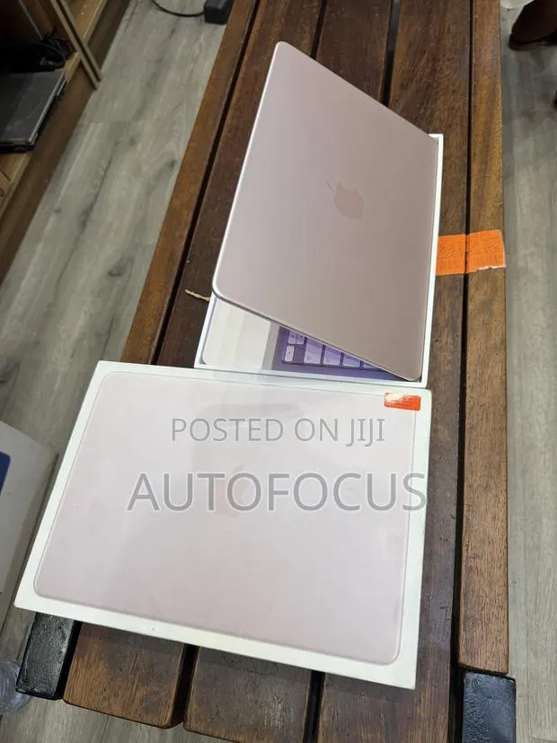 Laptop Apple MacBook Neo 2026 8GB SSD 512GB · Photo 1