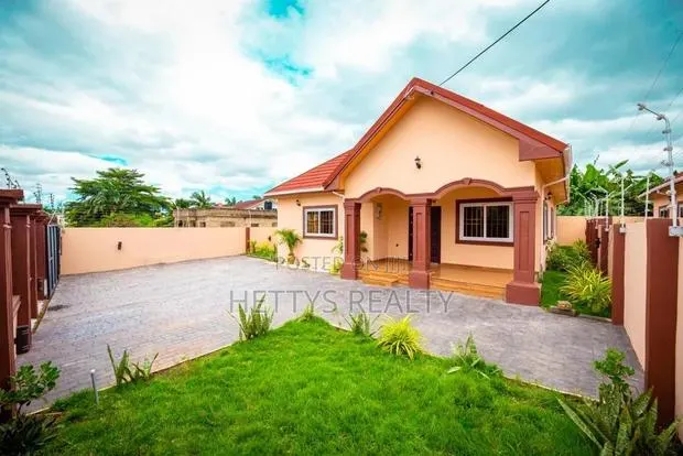 3bdrm House in Oyarifa for sale · Photo 1
