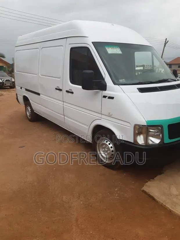 Volkswagen LT 2003 White · Photo 1