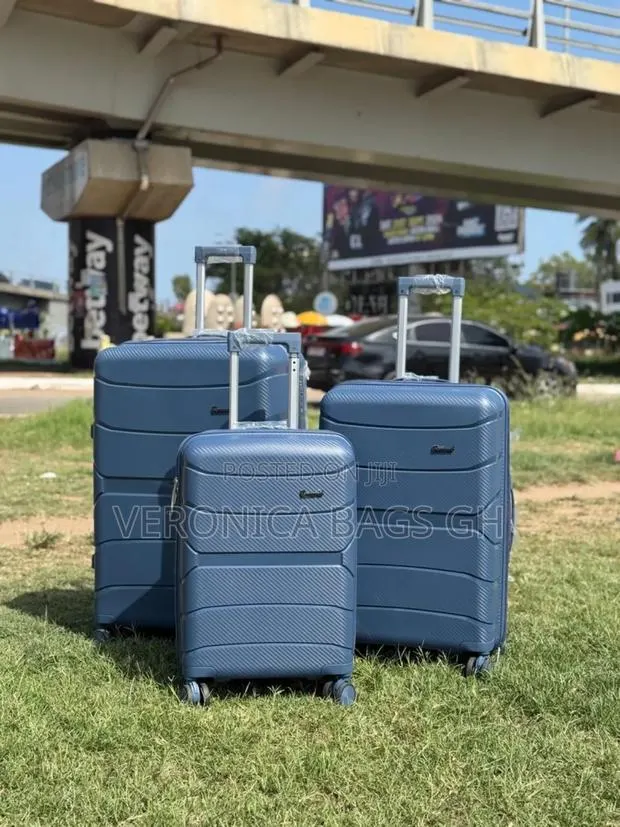 Three in One Unbreakable Trolley Travelling Luggage L/M/S · Photo 1