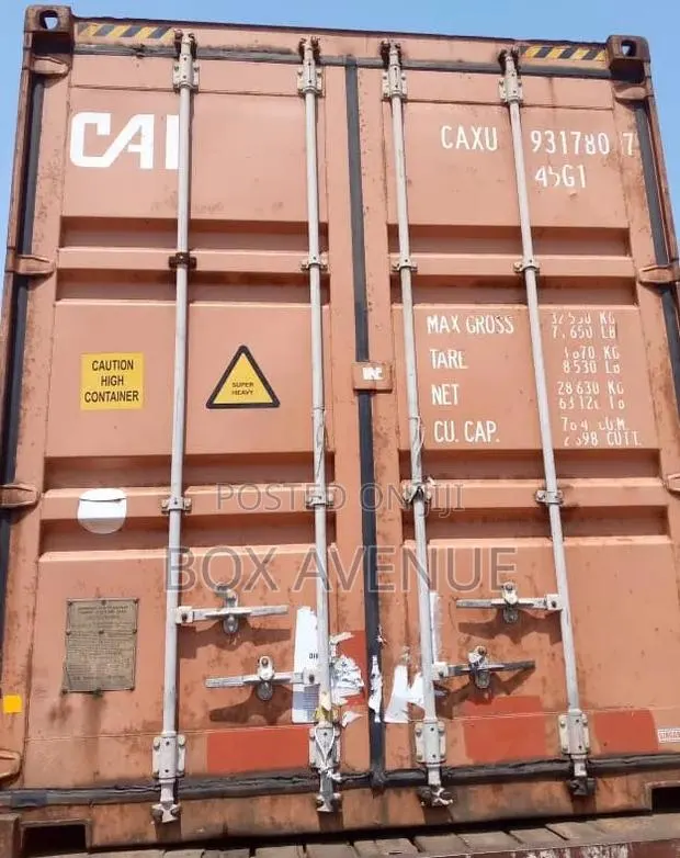 40ft Shipping Container · Photo 1