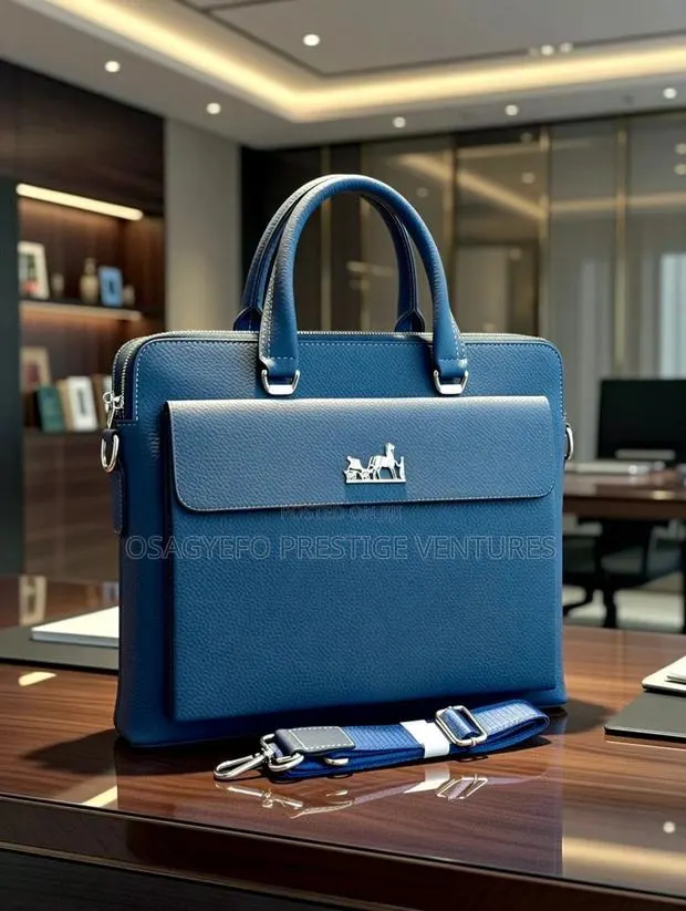 Premium Laptop Bag · Photo 1