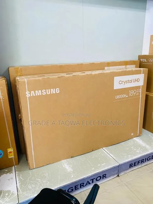 Crystal UHD LED Smart Samsung 75-Inch Tizen OS TV · Photo 1