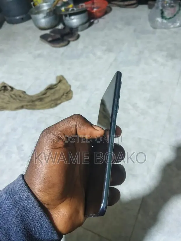 Tecno Spark 40 Pro+ 128 GB Gray · Photo 1