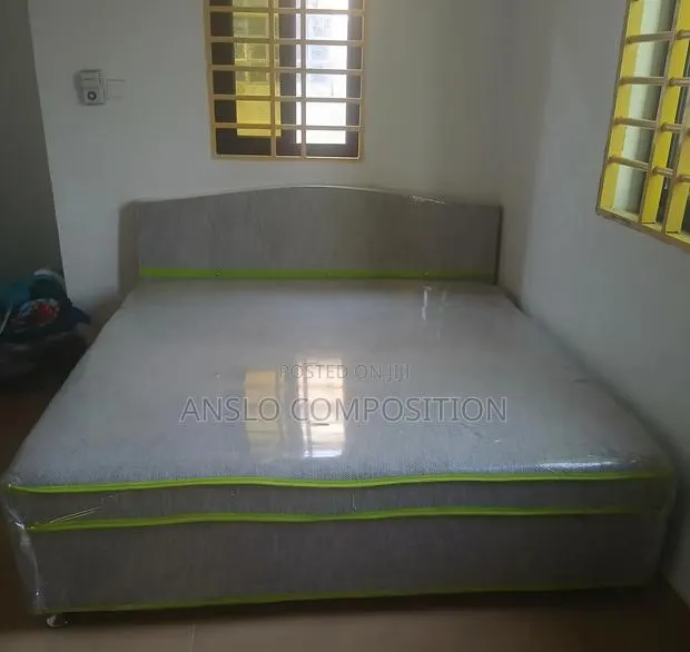 Queen Size Inbuilt Bed · Photo 1