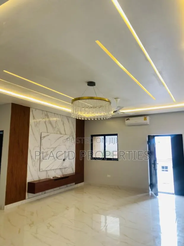 2bdrm Apartment in Kwabenya for rent