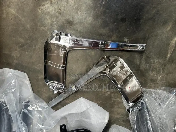 Mitsubishi Outlander 2017 2018 Front Bumper Chrome · Photo 1