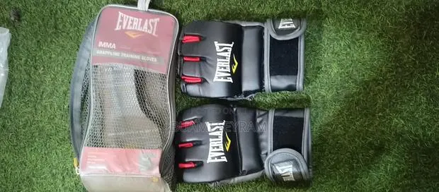 MMA Gloves · Photo 1