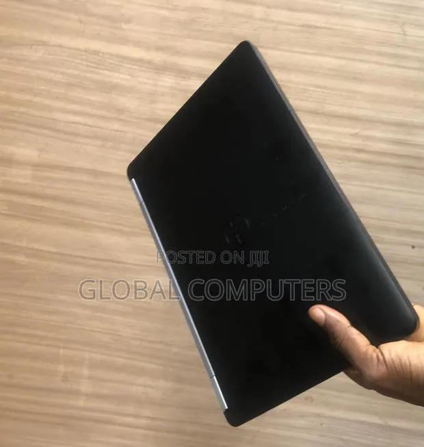 Laptop Dell Latitude 12 E5270 8GB Intel Core i5 SSD 128GB · Photo 1