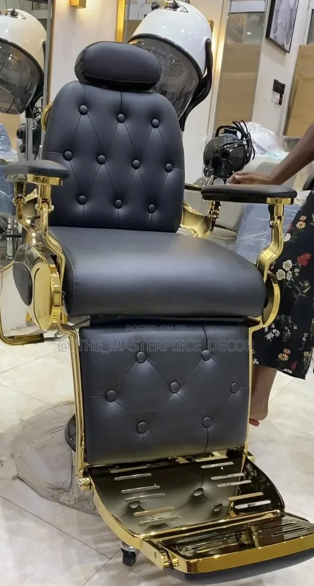 Exclusive Premium Barbering Chair and Hair Salon Chair Accra · Photo 2