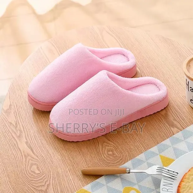 Indoor Slippers · Photo 1