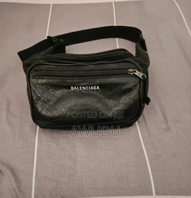 Original Men's Balenciaga Explorer Beltpack In Black · Photo 1
