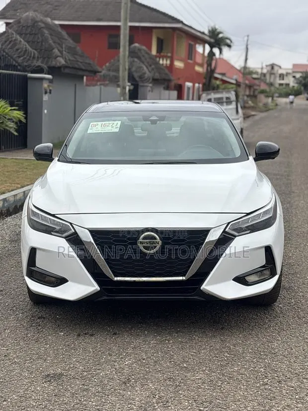 Nissan Sentra SR 2020 White · Photo 1