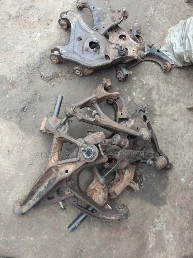 Escalade,Ram and F150 Old Type Lower Arms · Photo 1