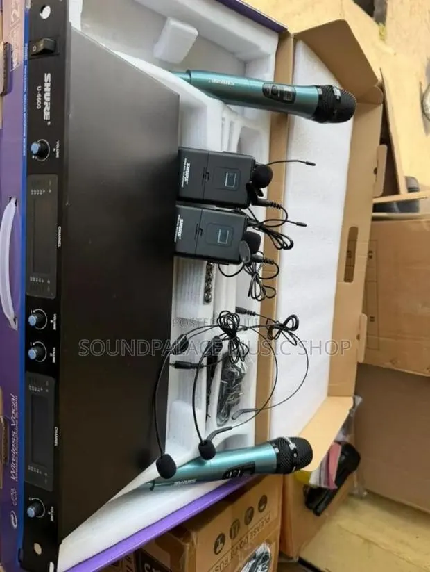 Shure U-6600 (4-in-1) 2hand;2lapel UHF Wireless Microphone · Photo 1