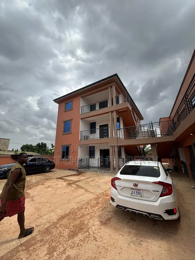 2bdrm Apartment in Lakeside Community 9, New Legon for rent · Photo 1
