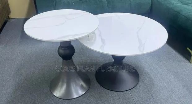 Morden Accent Table · Photo 1