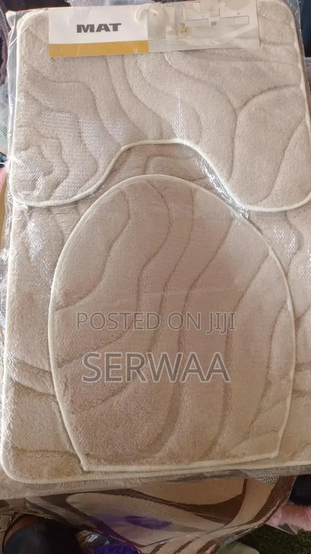 3 Piece Absorbent Bathmat · Photo 1