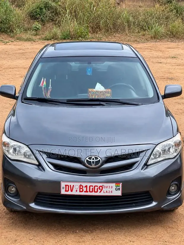 Toyota Corolla 2013 Gray