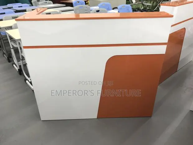 Elegant Reception Desk – Stylish W/O Front Office Counter With Storage · Photo 1