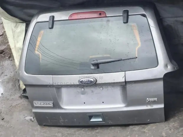 Ford Escape 2008-2012 Boot/Tail Gate · Photo 1