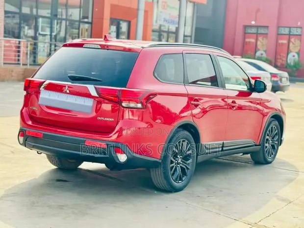 Rent an Suv Mitsubishi Outlander Available for Rentals Book Now! · Photo 1
