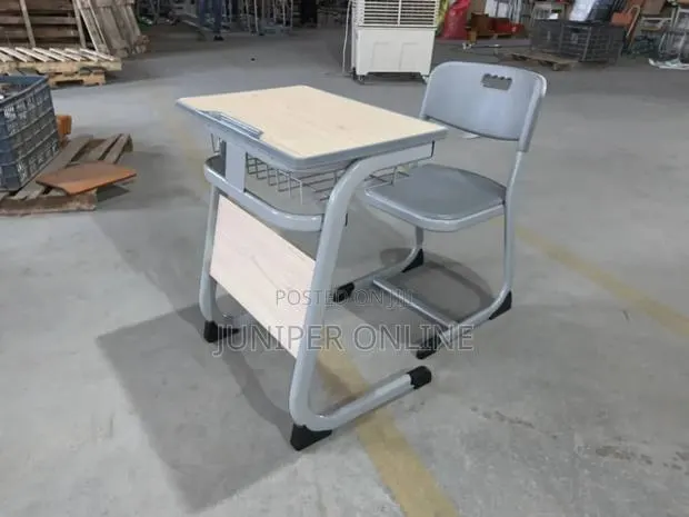 Study Chair and Table Kades 70cmx50cmx75cm · Photo 1