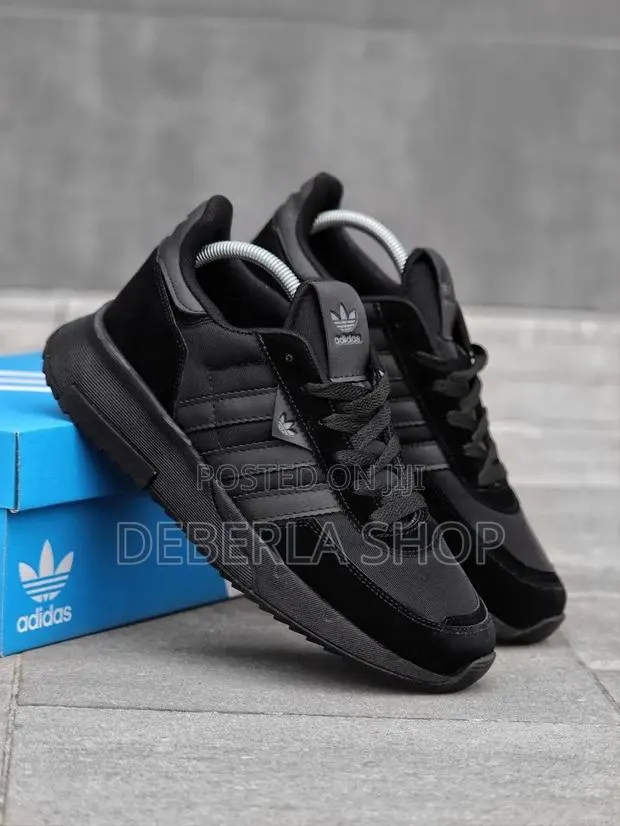 Adidas Running Shoes · Photo 1