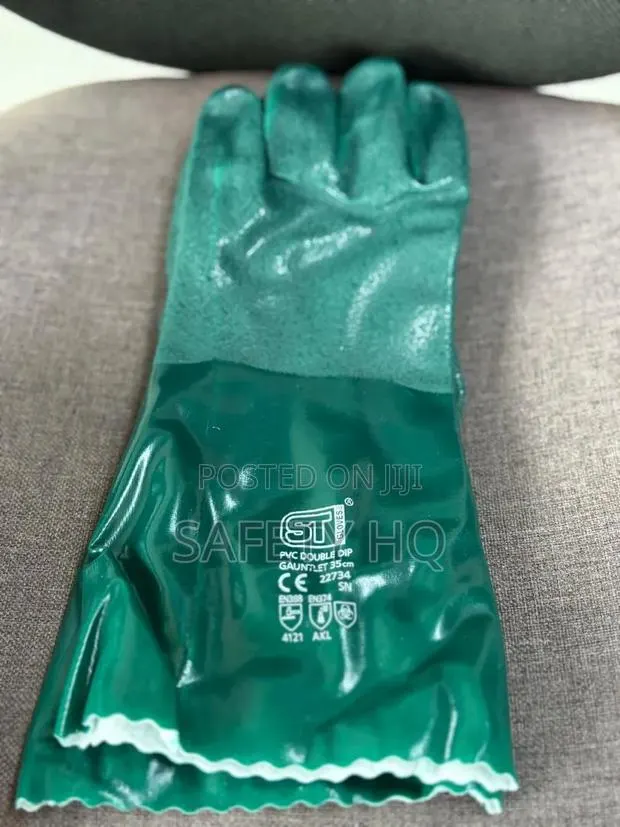 Double Dip Green PVC Glove · Photo 1