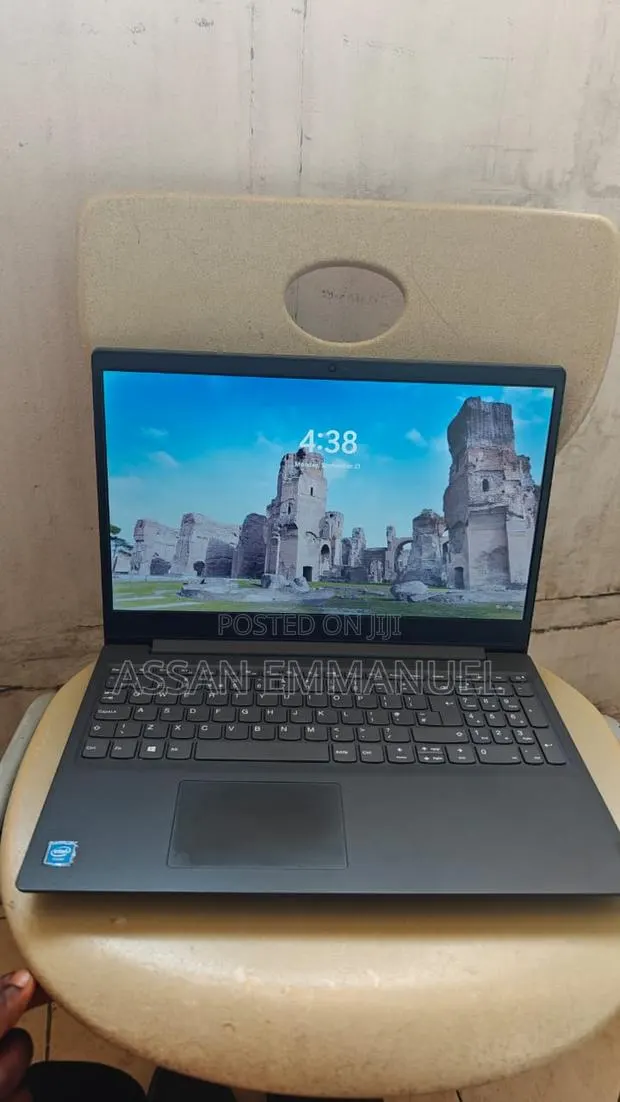 Laptop Lenovo V15 4GB Intel Celeron HDD 1T · Photo 1