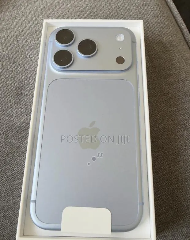 New Apple iPhone 18 Pro Max 512 GB Blue · Photo 1