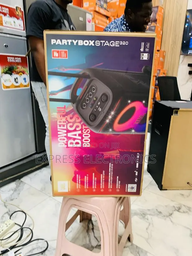 High Quality Wireless Bluetooth JBL 320 · Photo 1