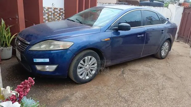 Ford Mondeo 2.0 Ambiente 2009 Blue · Photo 1