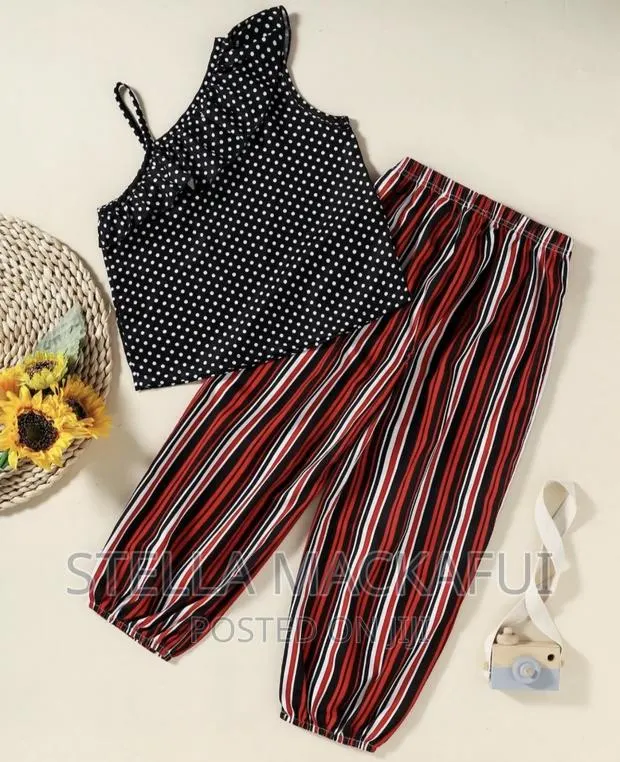 Cute Top With Trousers for 5-6yrs Only · Photo 1