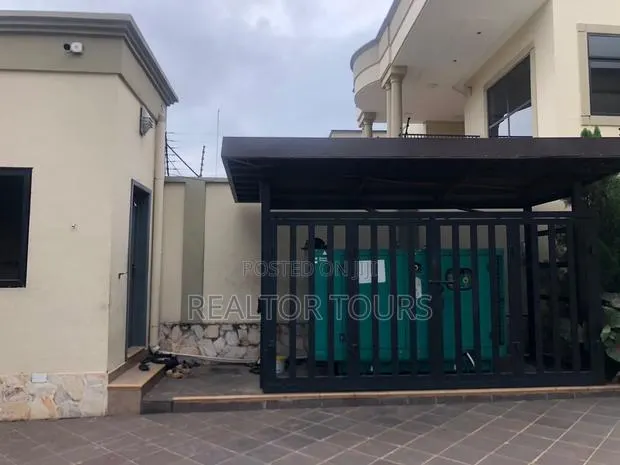 Furnished 4bdrm House in Dzorwulu for rent · Photo 1