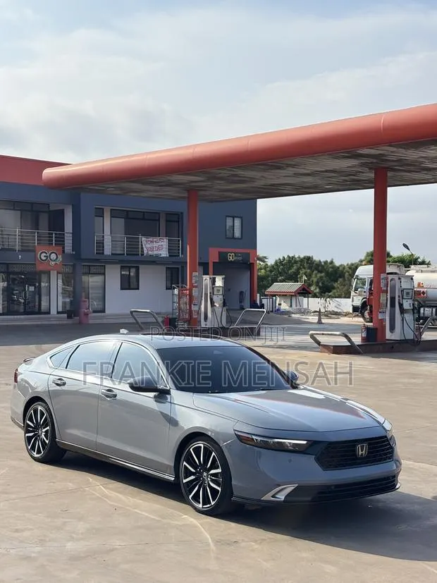 Honda Accord 2023 Gray · Photo 1
