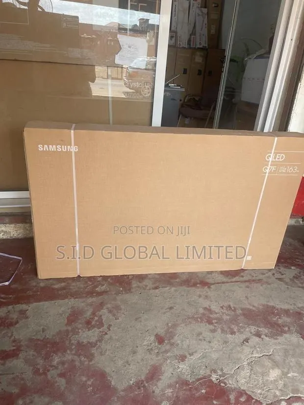Vivid Hdr10+ Gaming Performance on Samsung 65" Q7f Tv · Photo 1