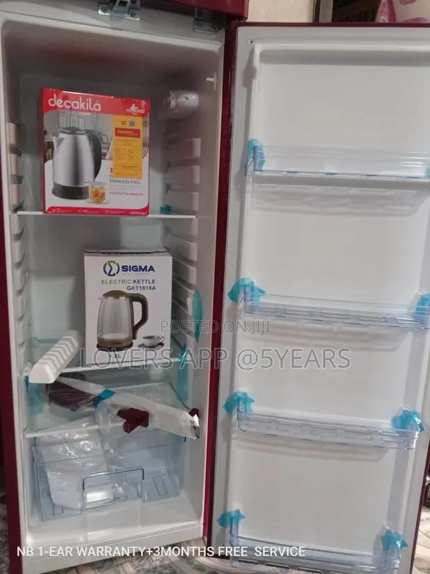 Fridge 165L Plus a Free Kettle Refrigerator Home · Photo 1