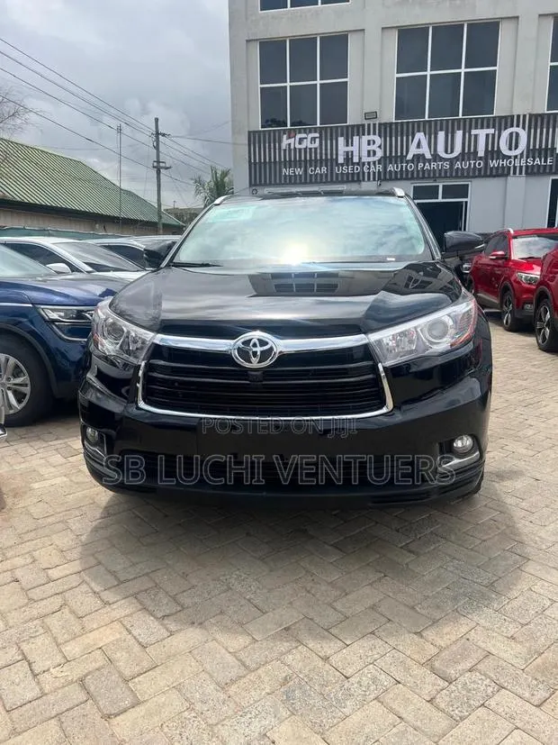 Toyota Highlander 2017 Black · Photo 1