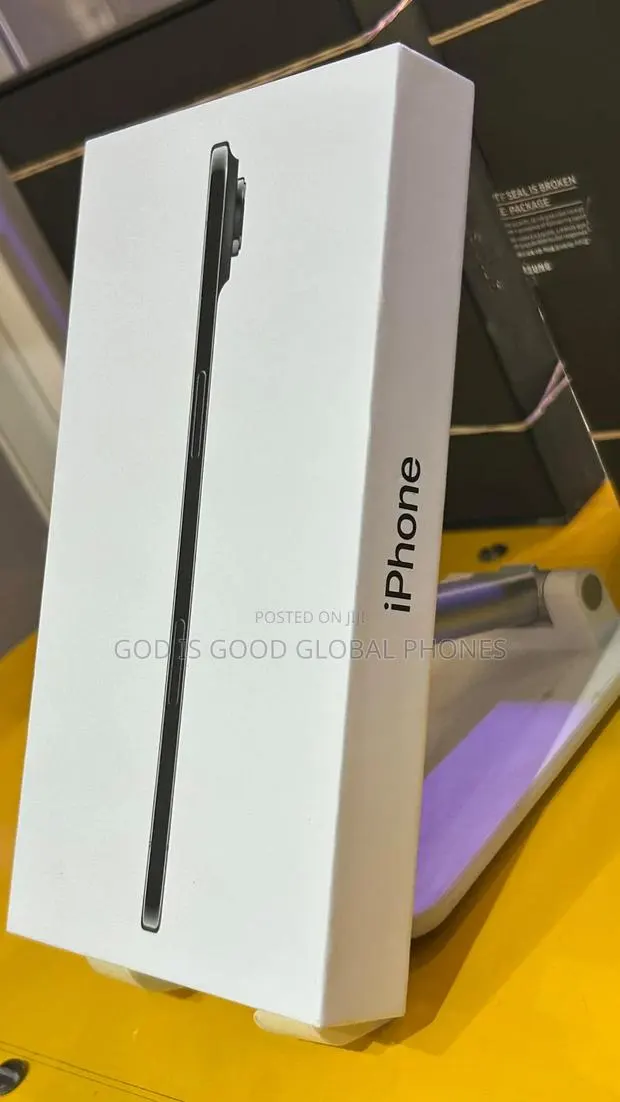 New Apple iPhone Air 256 GB Black · Photo 1