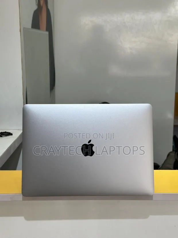 New Laptop Apple MacBook Air 2020 M1 16GB Apple M1 SSD 256GB · Photo 1