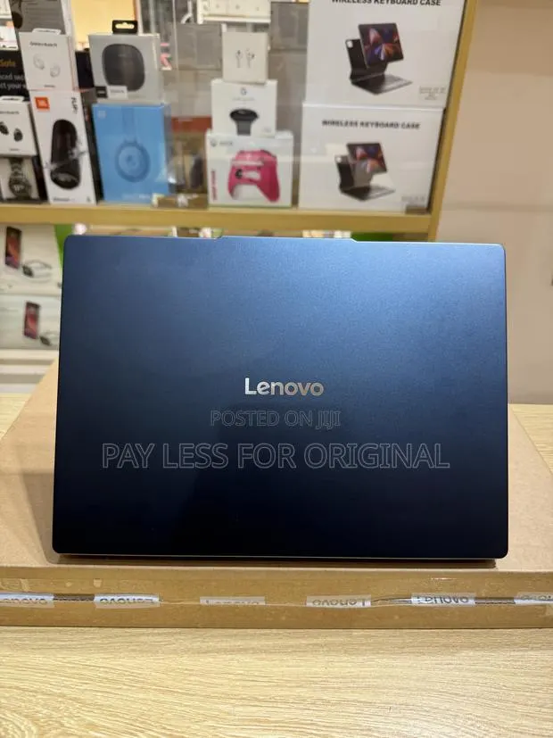 New Laptop Lenovo Ideapad 3 8GB Intel Core Ultra 5 SSD 512GB · Photo 1