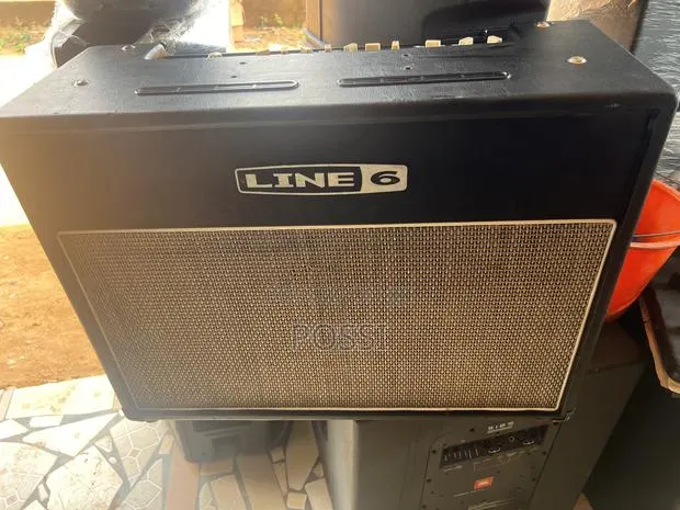 Line 6 Keyboard/ Guitar Combo From Uk · Photo 1