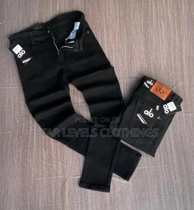 Pure Black Jeans Trousers*Alo* · Photo 1