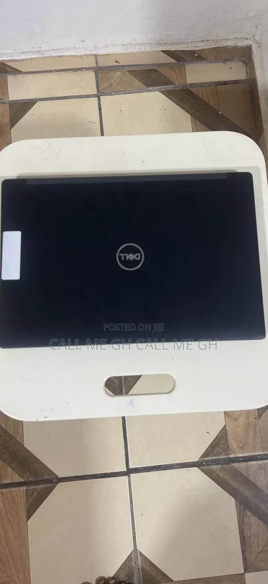 New Laptop Dell 16 Premium 8GB Intel Core Ultra 7 HDD 256GB · Photo 1