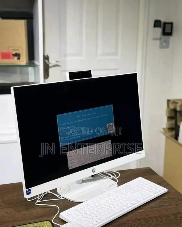 New Desktop Computer HP AiO 27 16GB Intel Core Ultra 7 SSD 1T · Photo 1